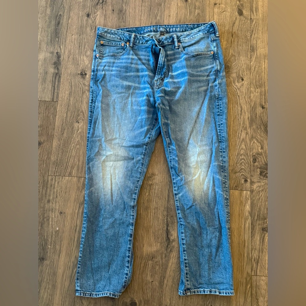 American Eagle athletic straight jeans